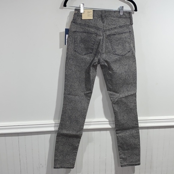 Universal Thread jeans gray snake print reptile skinny high rise 24 waist 00 NEW - Picture 3 of 6
